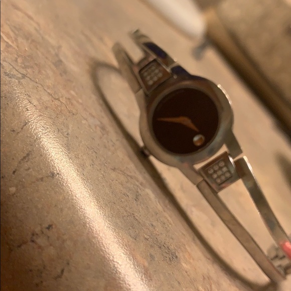Movado Amorosa